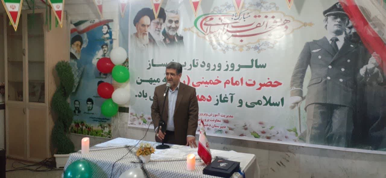 دشمنان در جنگ نرم علیه انقلاب و نظام به دنبال ایجاد ناامیدی در جامعه و بهویژه در نسل جوان هستند