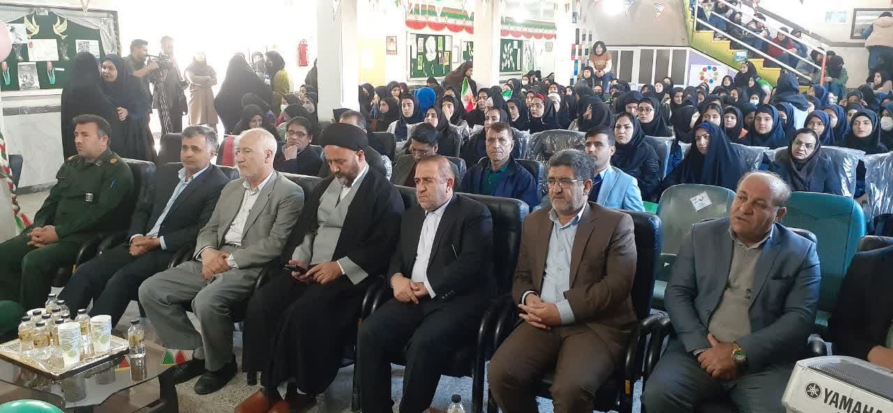 دشمنان در جنگ نرم علیه انقلاب و نظام به دنبال ایجاد ناامیدی در جامعه و بهویژه در نسل جوان هستند