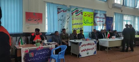 برپایی میز خدمت ادارات در محل مصلی امام هادی (ع) پاتاوه