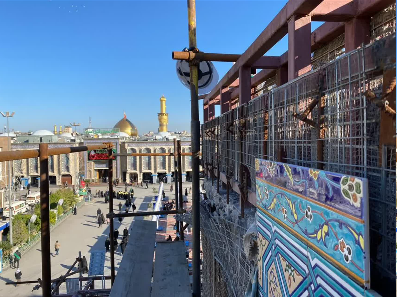 آغاز نصب کاشی‌های ثبت شده بنام خیران ایرانی در حرم مطهر حسینی