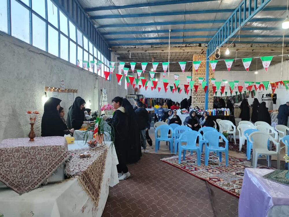 نمایشگاه دستاوردهای کانونهای بانوان دریچهای به سمت امید