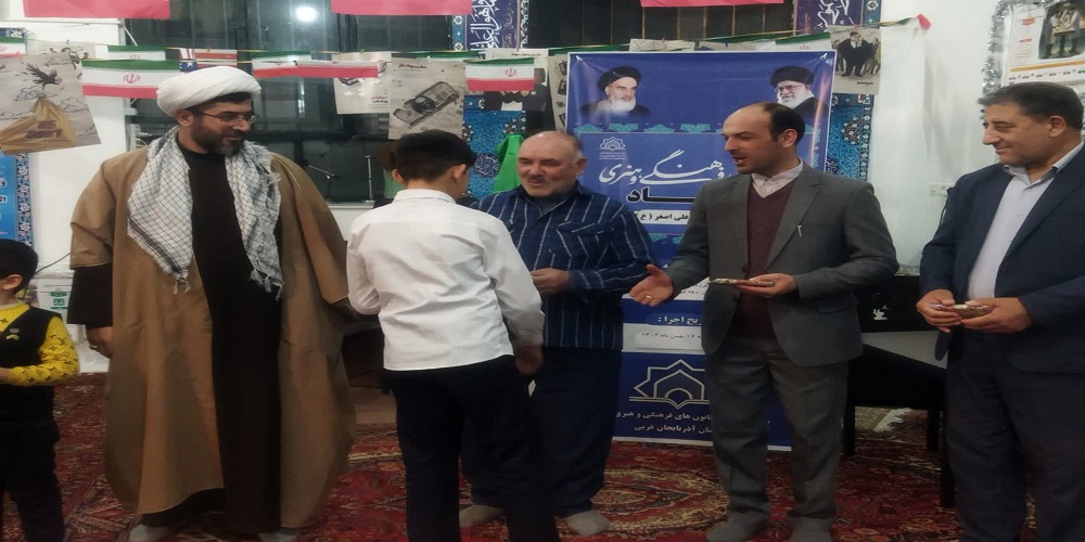 حضور در انتخابات وظیفه شرعی و مثل نماز اول وقت واجب است