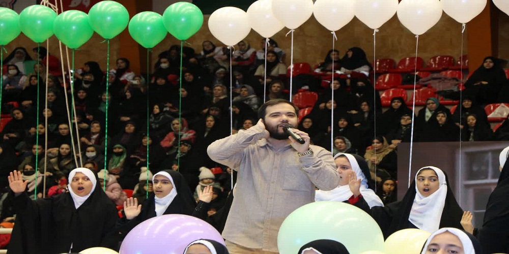 دختران مسجدی میداندار جشن انقلاب «ریحانههای ایران زمین»