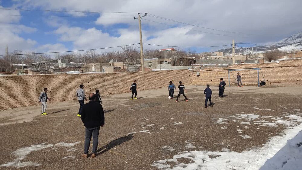 ۱۰روز انقلابی به همت کانون فرهنگی هنری صاحب الزمان(عج) در روستای قالهر