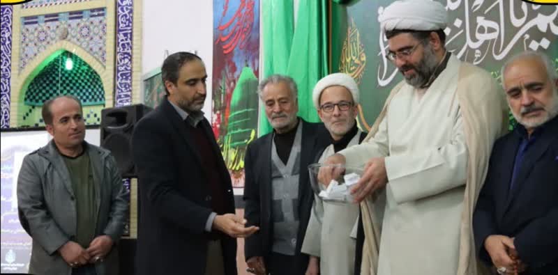 پیامبر خاتم بود که با رستاخیز عظیم موجب بیداری انسانها شد