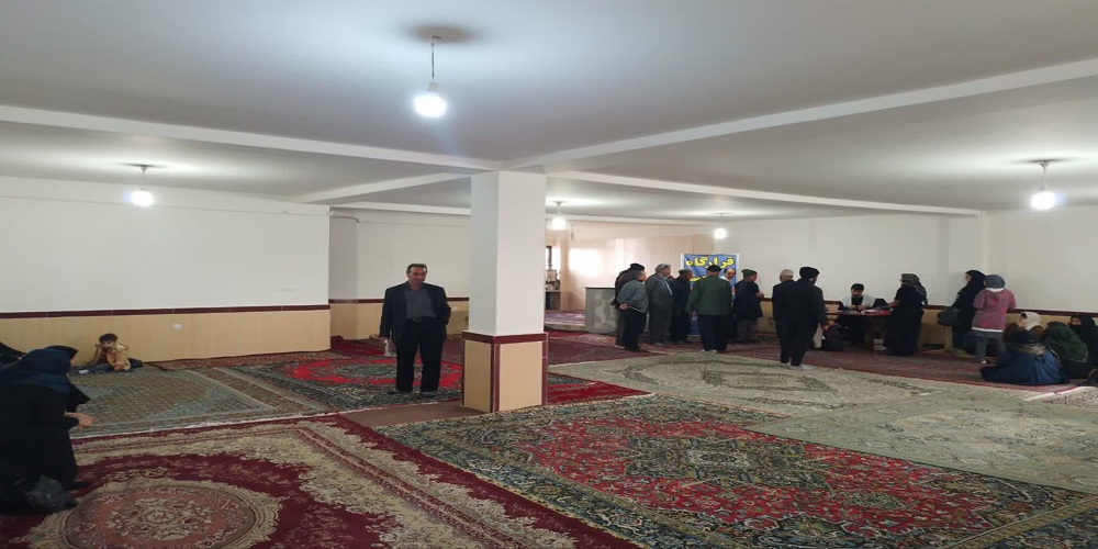 از جشن دهه فجر تا مبعث در مسجد اهل سنت ارومیه