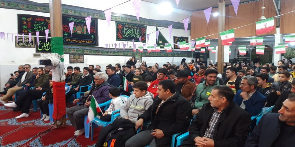 انقلاب اسلامی با رونق مسجد تداوم می‌یابد