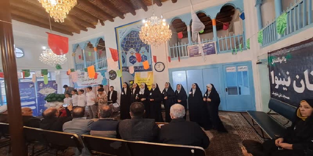 تجلیل از خادمین مسجد/انقلاب امانت امام(ره) و شهدا است