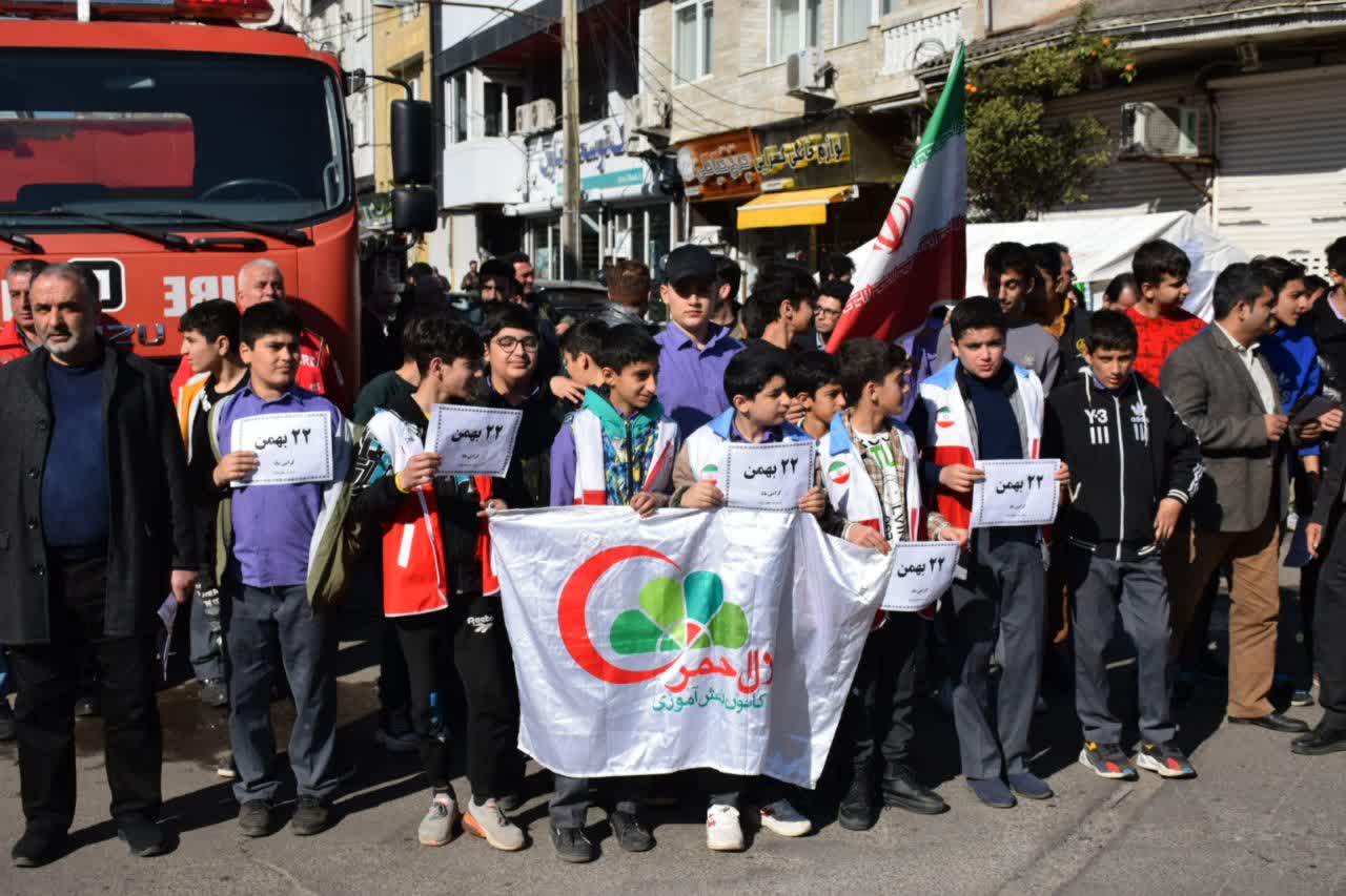 حماسه آستاراییها در ۲۲ بهمن / مرزنشینان با آرمانهای امام تجدید پیمان کردند