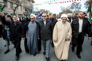 راهپیمایی یوم الله ۲۲ بهمن در ۱۵۰ نقطه شهری و روستایی استان مرکزی برگزار شد 
