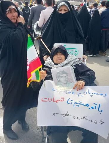 مهر تائید مردم استان مرکزی به انقلاب با حضور گسترده در راهپیمایی