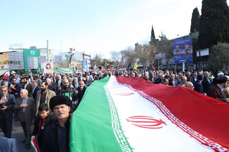 حماسه حضور از زبان خالقان آن