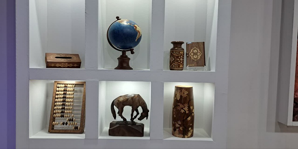 ۳۸ اثر صنایع‌دستی آذربایجان غربی در هفدهمین نمایشگاه بین‌المللی تهران به نمایش گذاشته شد