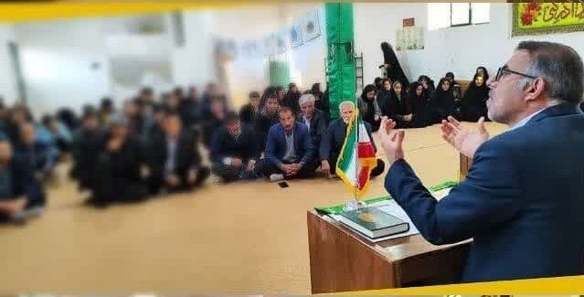 نشست های روشنگری با محوریت جهاد تبیین در مسجد المهدی(عج) گیلانغرب برگزار شد