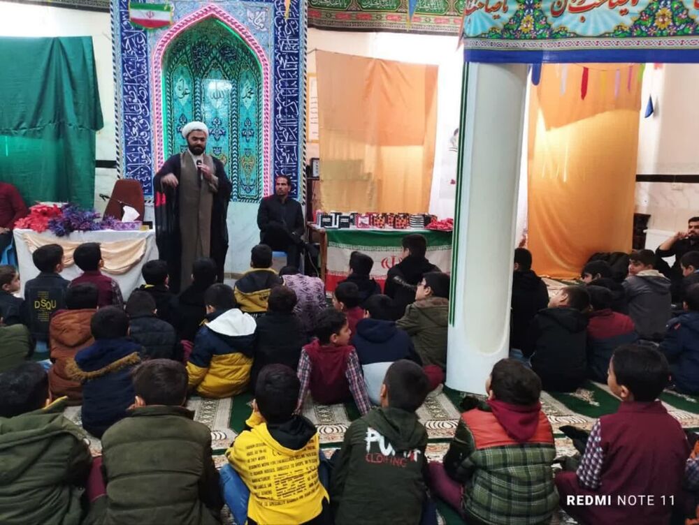 در طلیعه بهار پیروزی؛ با حضور پرشور نوجوانان جشن انقلاب برپا شد