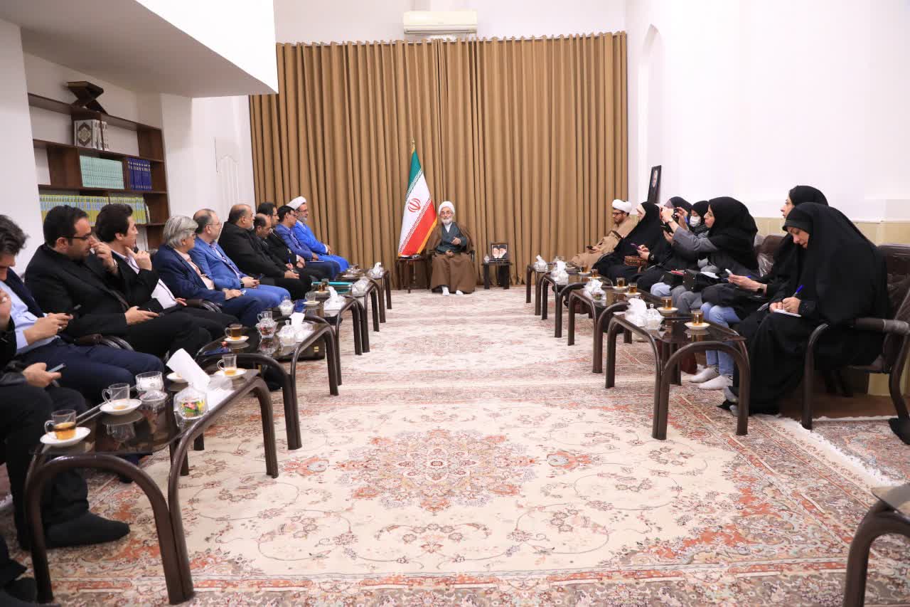 گفتن حقایق مربوط به اسلام و امت اسلامی جهاد است