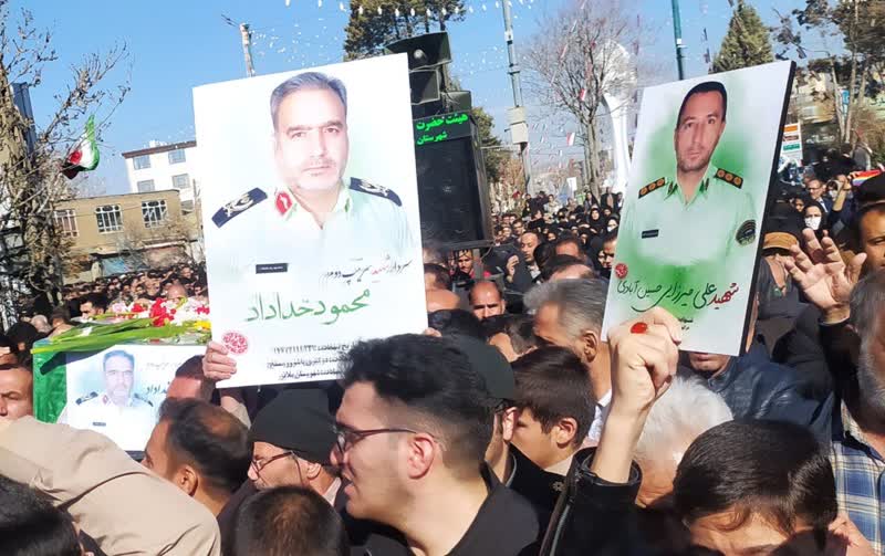 حال و هوای ملایر کربلایی شد/ تشییع پیکر مطهر شهید خداداد بر روی دستان مردم شهید پرور ملایر