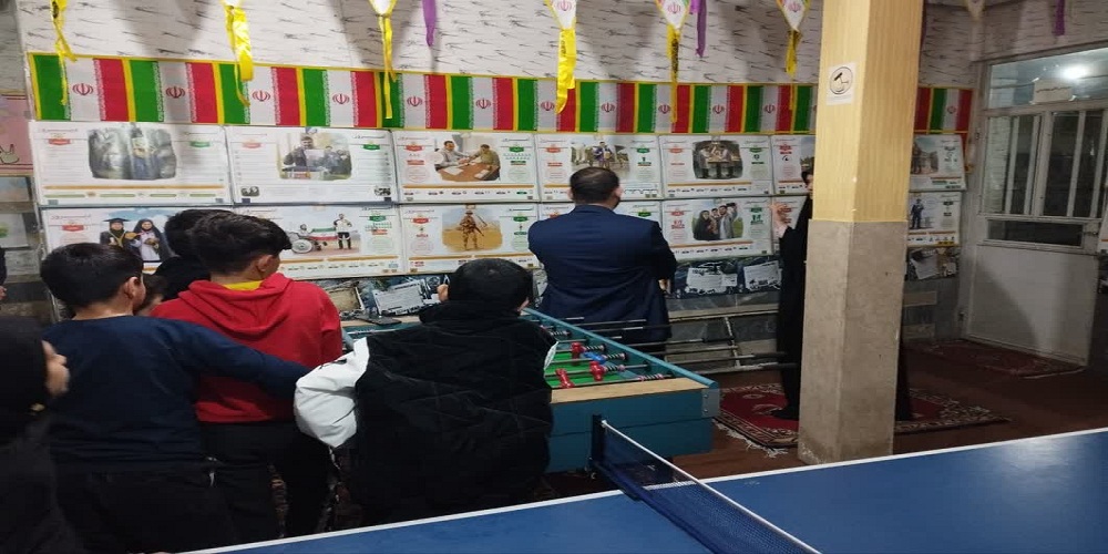 آثار ۲۰ هنرمند نوجوان مسجدی در نمایشگاه دستاوردهای انقلاب مسجد چاوشان ارومیه به نمایش درآمد