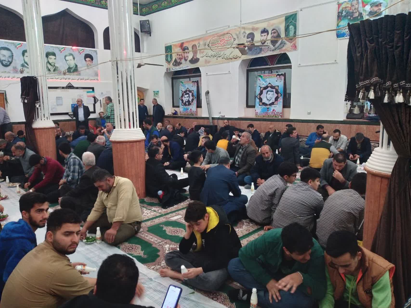 باید در گام دوم انقلاب با صلابت بیشتری گام برداریم