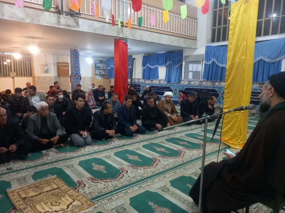 از برپایی ایستگاه صلواتی تا اجرای تئاتر در مسجد قمربنی هاشم (ع) گیلانغرب