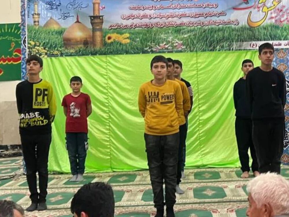 از برپایی ایستگاه صلواتی تا اجرای تئاتر در مسجد قمربنی هاشم (ع) گیلانغرب