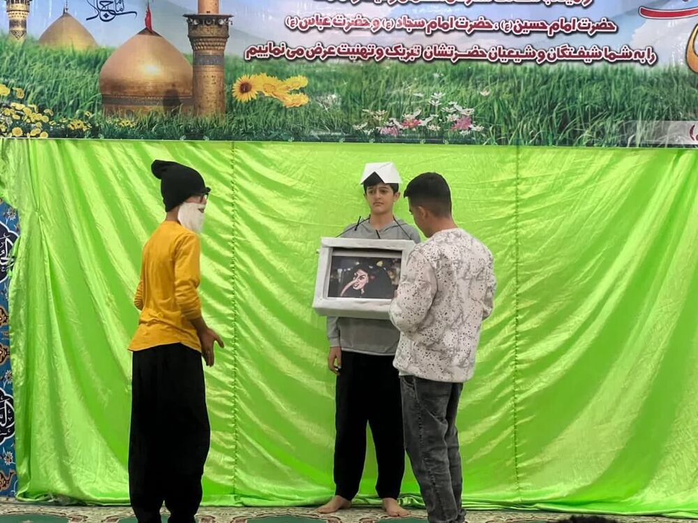 از برپایی ایستگاه صلواتی تا اجرای تئاتر در مسجد قمربنی هاشم (ع) گیلانغرب