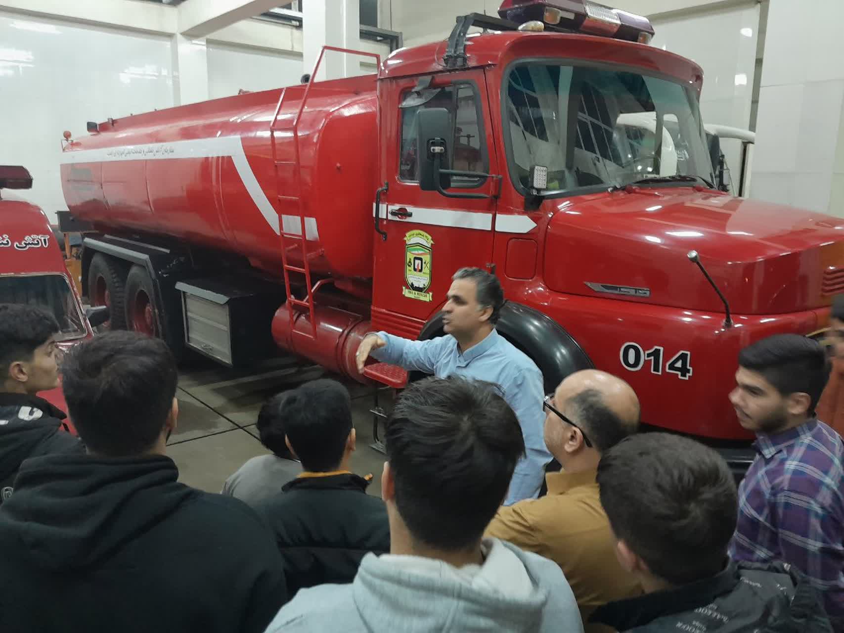 سه شب جشن نیمه شعبان با پنج ایستگاه صلواتی