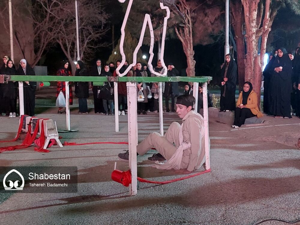 هجده دقیقه نفس گیر با وقایع تروریستی ایران در سروستان + عکس و فیلم