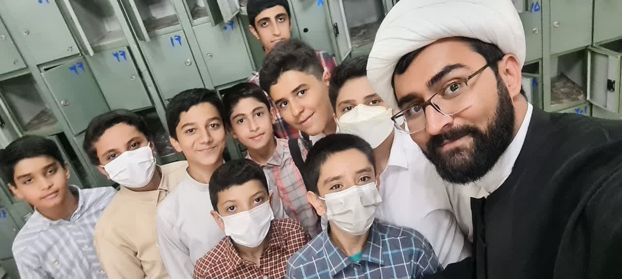 خواهران این کانون مسجدی روضههای خانگی را در کرمان احیاء کردهاند