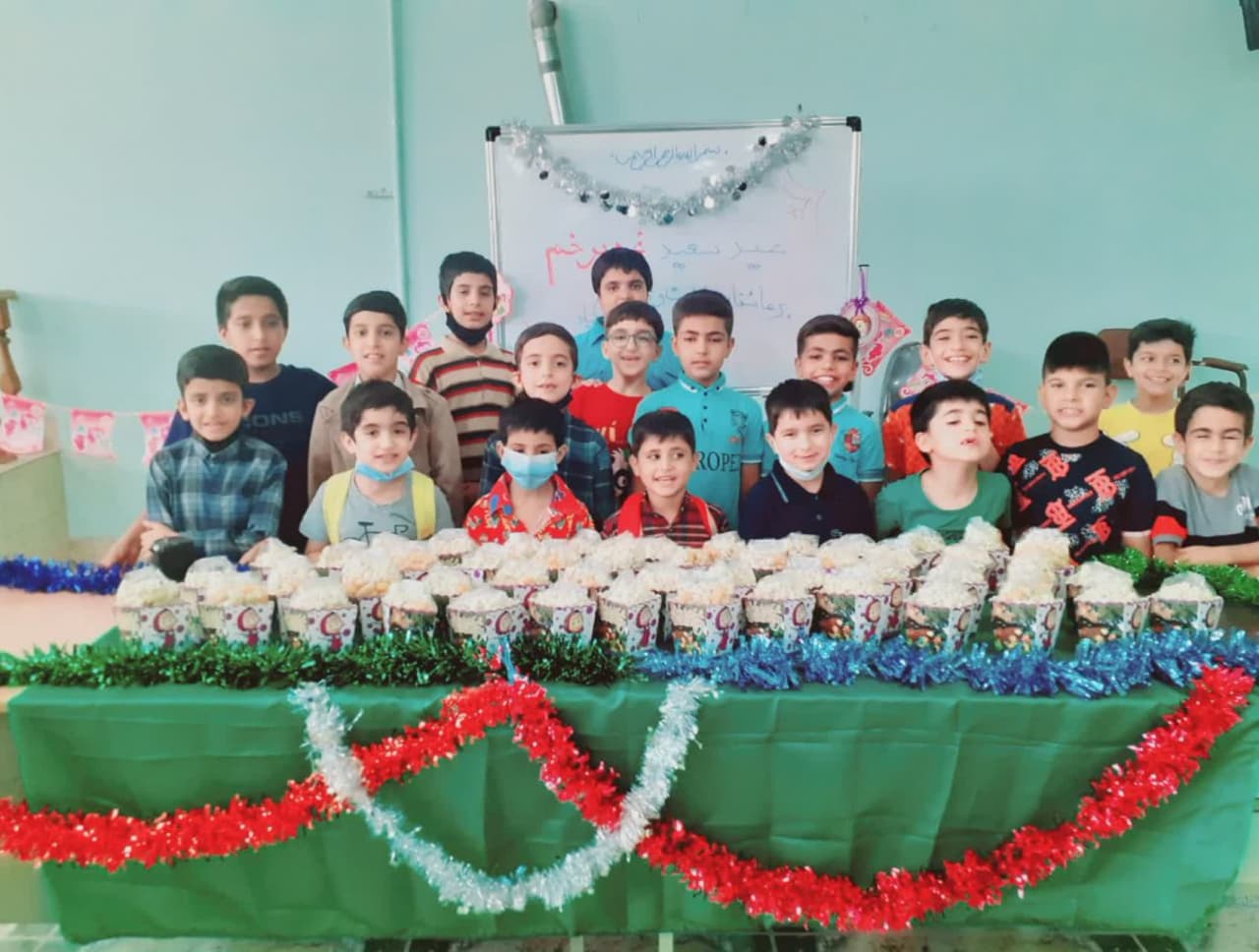 خواهران این کانون مسجدی روضههای خانگی را در کرمان احیاء کردهاند