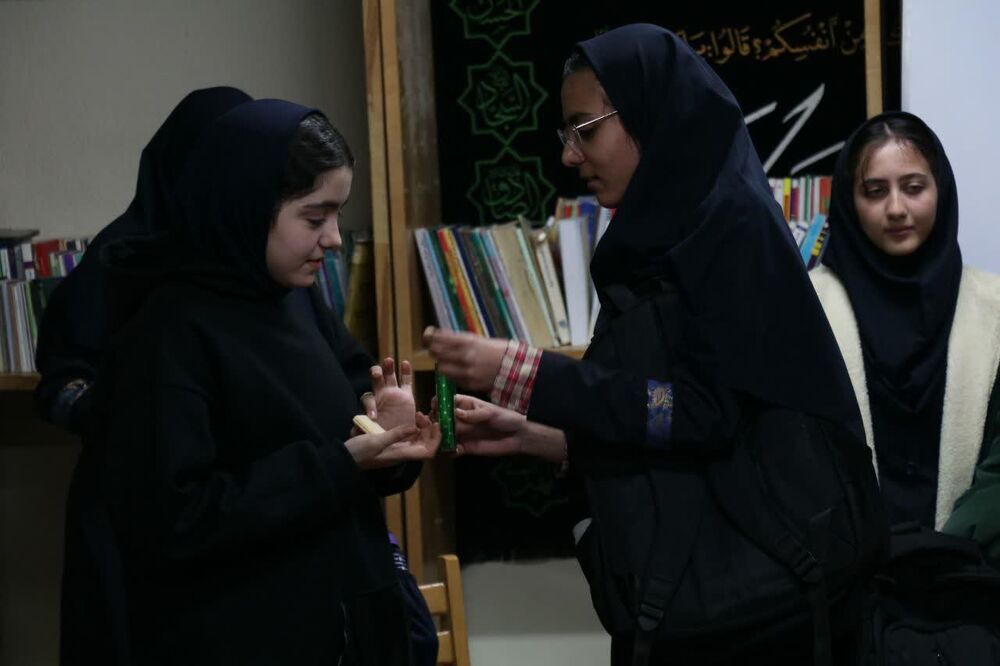 مسجد چهارده معصوم(ع) زنجان، کانون پرورش هنرمندان تراز انقلاب