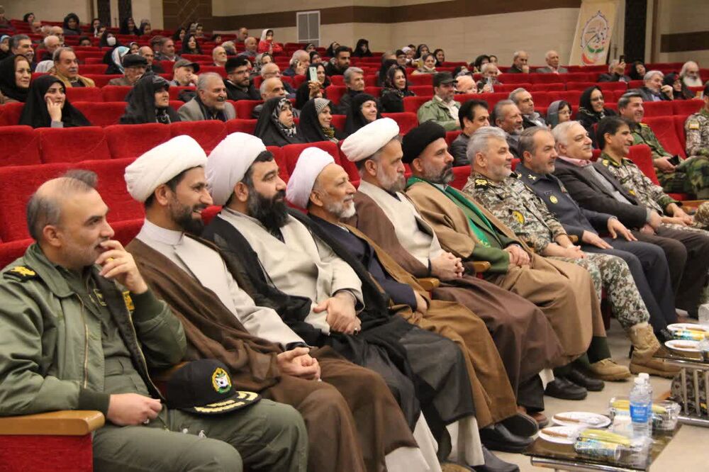 ارتقاء روحیه و معیشت پیشکسوتان از اولویتهای ارتش است