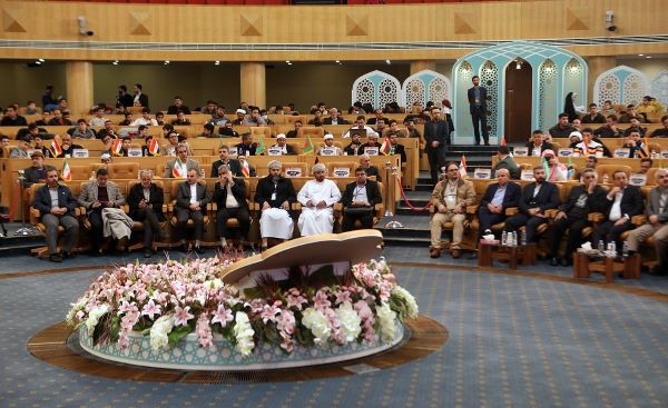 از اجرای ۱۰ حافظ و قاری در سومین روز مسابقات بین المللی قرآن تا خلق صحن های زیبا از سوی دانش آموزان