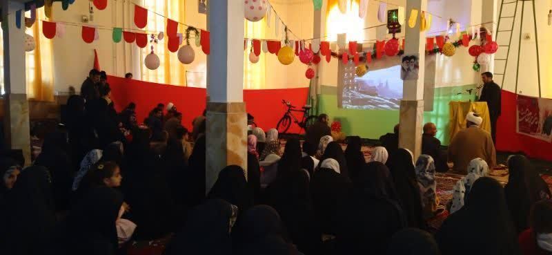 تکاپوی بچههای مسجدی در برپایی جشنهای شعبان