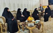 ملاقات دستیار رئیس جمهور با خانواده ۲ شهید مدافع امنیت و حرم مشهد