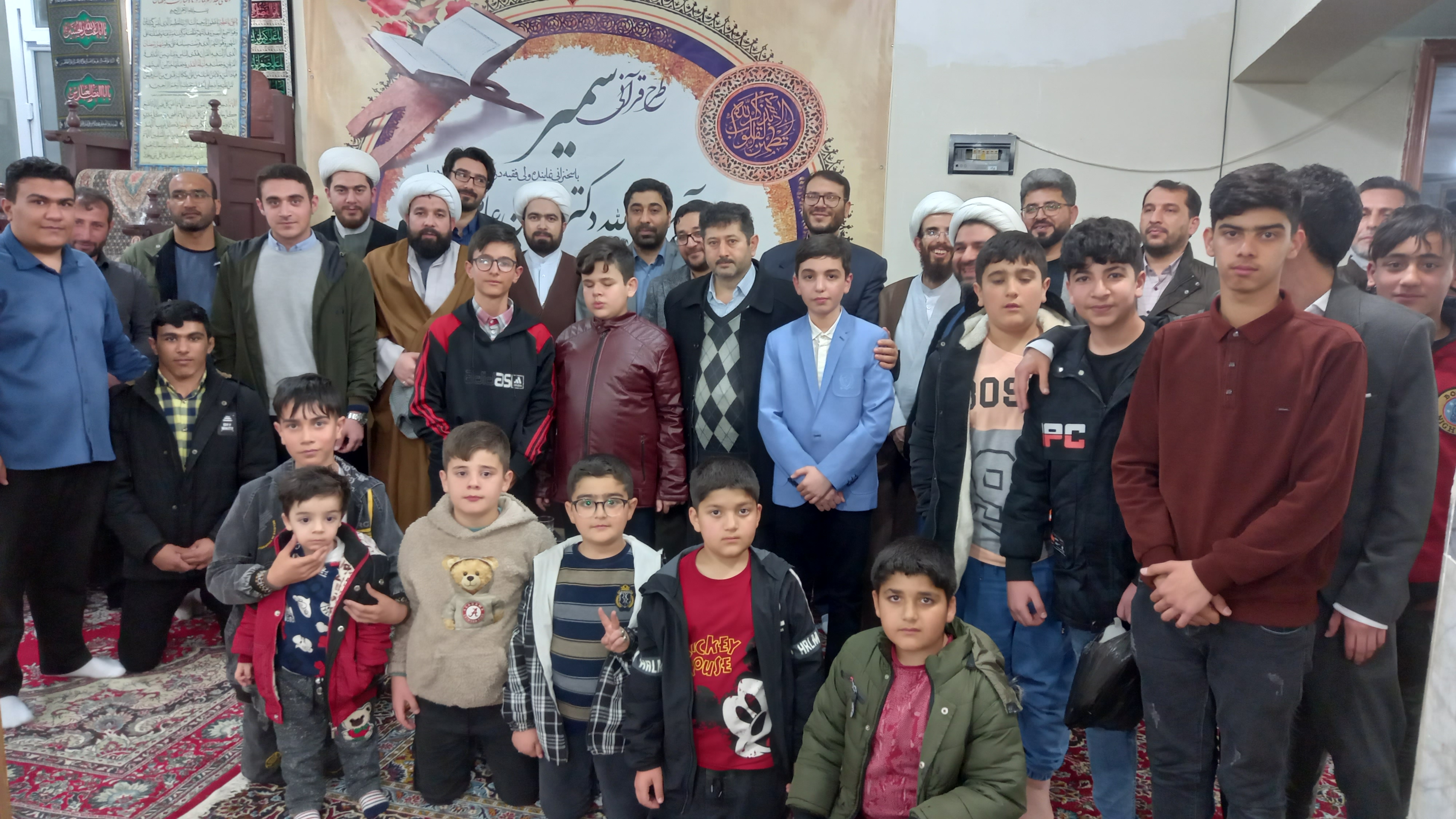 این کانون مسجدی دنبال عدالت آموزشی فرهنگی برای بچهها است