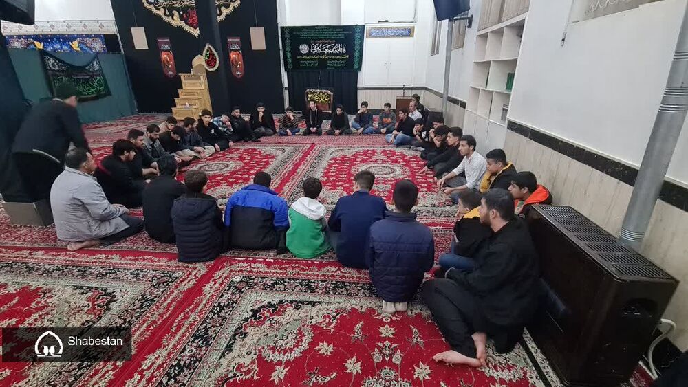 تربیت یافته مسجد؛ امروز به دنبال تربیت جوانانی انقلابی در این پایگاه دینی است