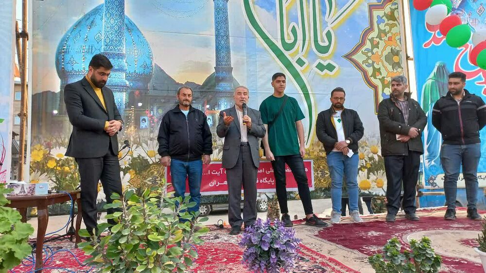 بچه های مسجد بهشهربه استقبال نیمه شعبان رفتند