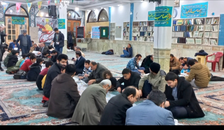 توزیع ۳ هزار غذای گرم نذری توسط موکب قمر بنی هاشم( ع) در صومعه سرا