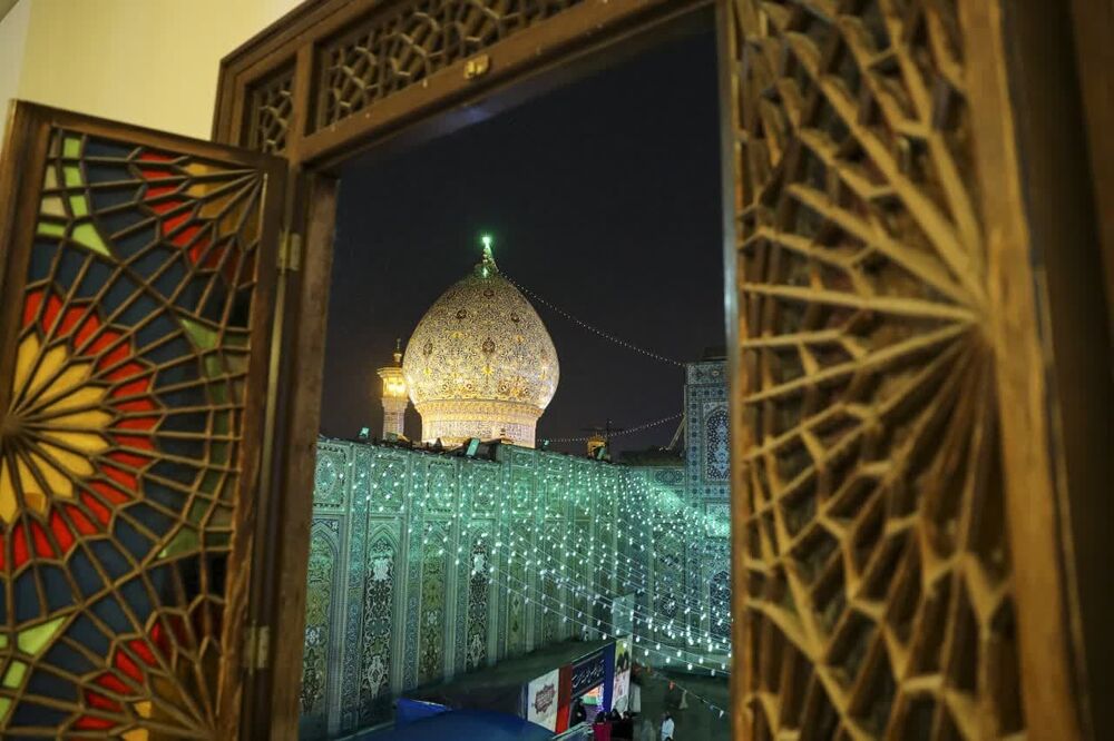 شاهچراغ؛ فانوس روشن عشق در آسمان شیراز