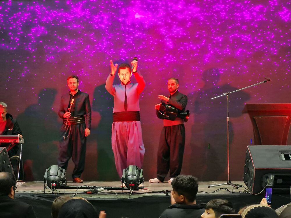 جشن بزرگ ایرانیان در سالن آزادی سنندج برگزار شد