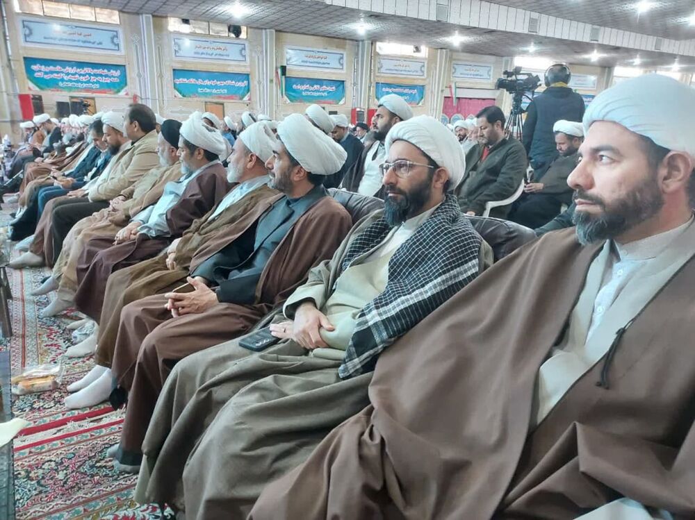 روحانیون موثر و یاوران شورای هماهنگی تبلیغات اسلامی کرمانشاه تجلیل شدند