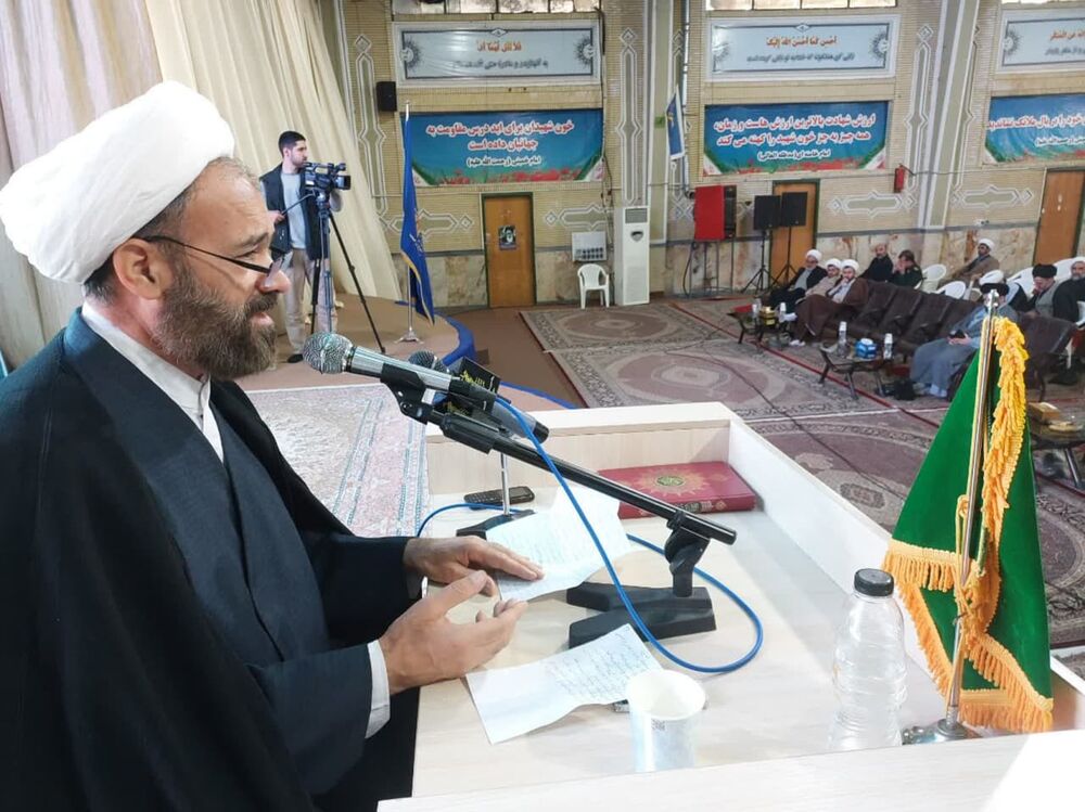 روحانیون موثر و یاوران شورای هماهنگی تبلیغات اسلامی کرمانشاه تجلیل شدند