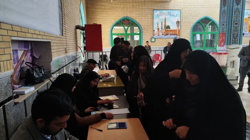 حال و هوای انتخابات در مساجد استان اصفهان