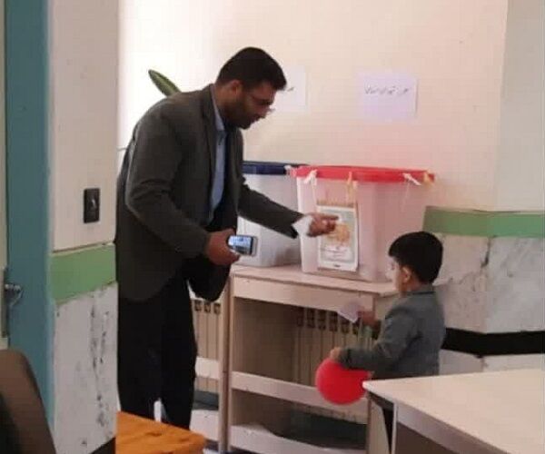 بستههای فرهنگی مهمان کودکان در شعبه فرهنگ و ارشاد اسلامی سنقرو کلیایی