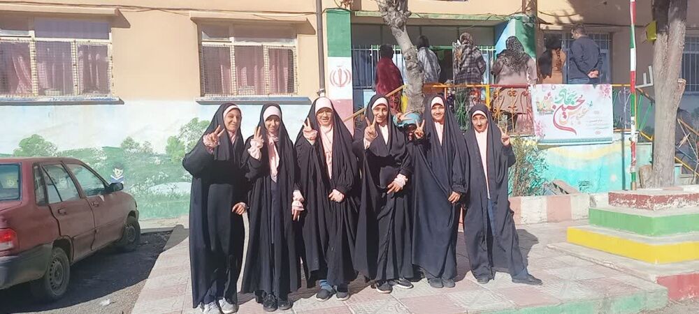 از حضور حافظ قرآن نابینا تا صفهای طولانی مساجد برای اخذ رای