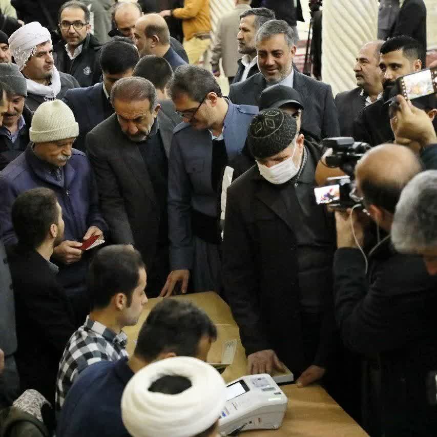 از حضور حافظ قرآن نابینا تا صفهای طولانی مساجد برای اخذ رای