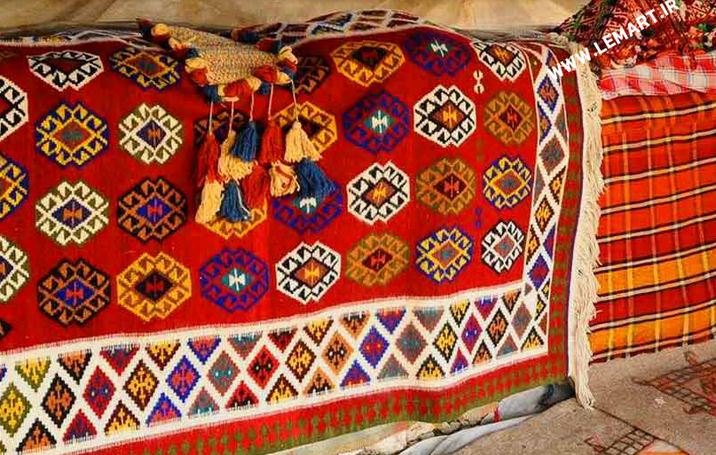 زنان؛ میراث‌دار دستبافت‌های قشقایی/از رنگرزی تا چله‌کشی مهمان خانه‌های ایرانی