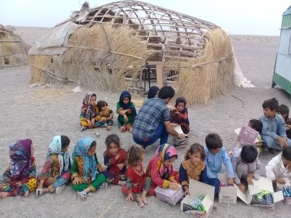 کار این مسجد و اهالیاش احسان و خیررسانی است