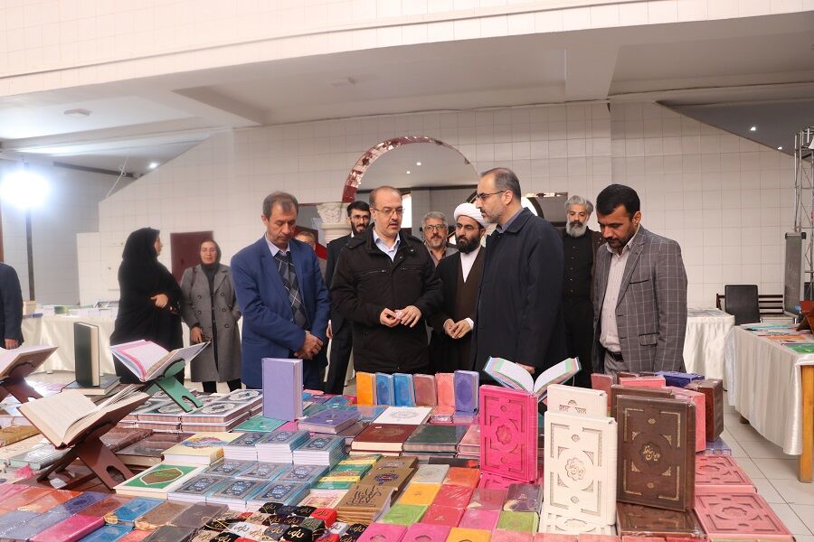 برپایی نمایشگاه کتاب، یکی از راههای ترویج کتابخوانی در جامعه است